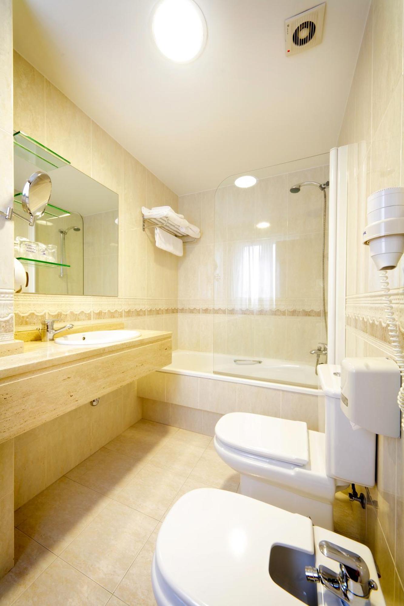 Hotel Florida อาร์เตโซ ภายนอก รูปภาพ