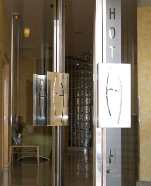 Hotel Florida อาร์เตโซ ภายนอก รูปภาพ